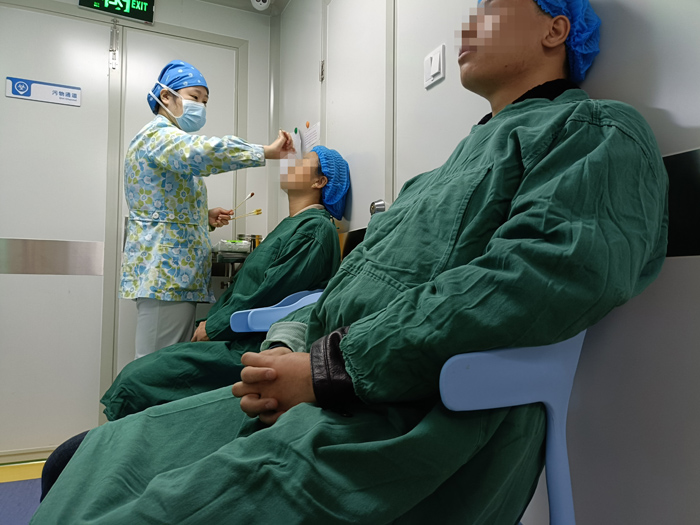 300度近視拖到900度近視，近視手術是什么感受？